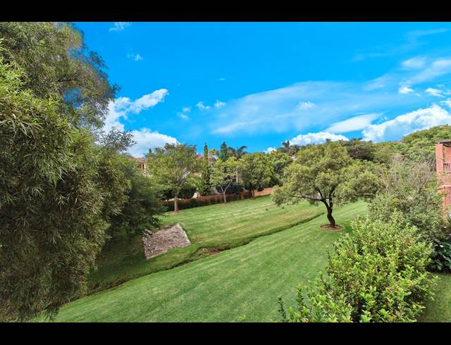 2 BEDROOM TOWNHOUSE FOR SALE IN RUIMSIG